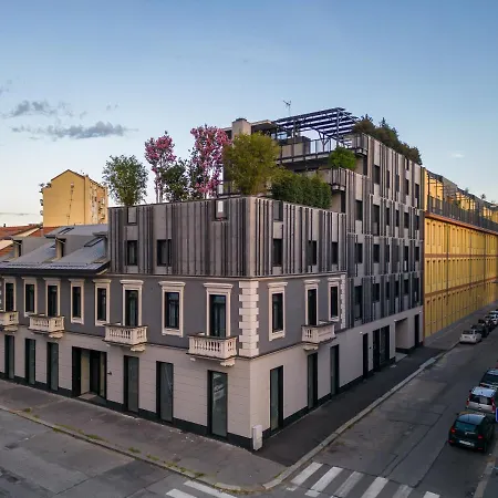 Apartment La Casa Di Malu Apart : Elegant Flats Turin