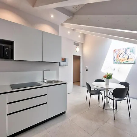 La Casa Di Malu Apart : Elegant Flats Apartment *