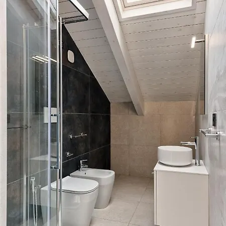 La Casa Di Malu Apart : Elegant Flats Apartment
