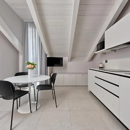 Apartment La Casa Di Malu Apart : Elegant Flats *
